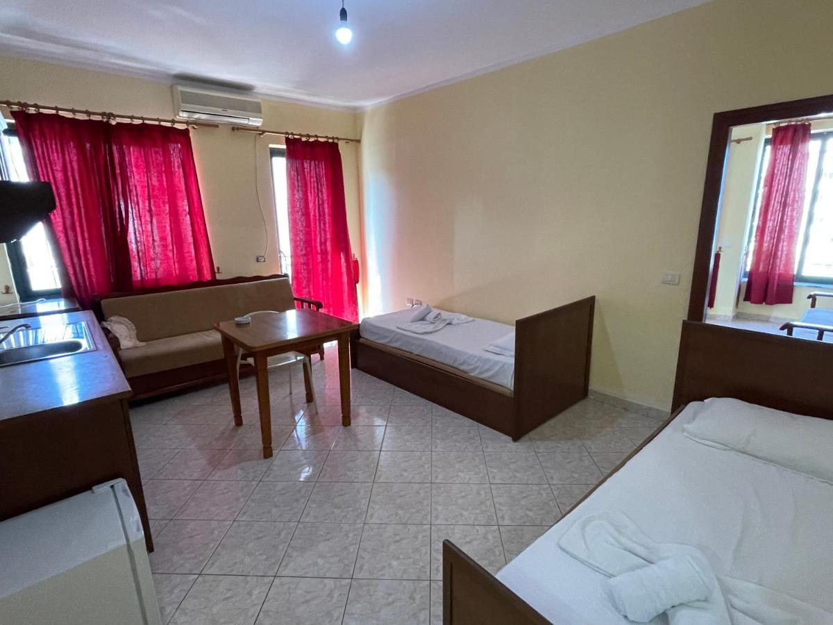 Sanremo Hotel Restorant Škalngur Kültér fotó